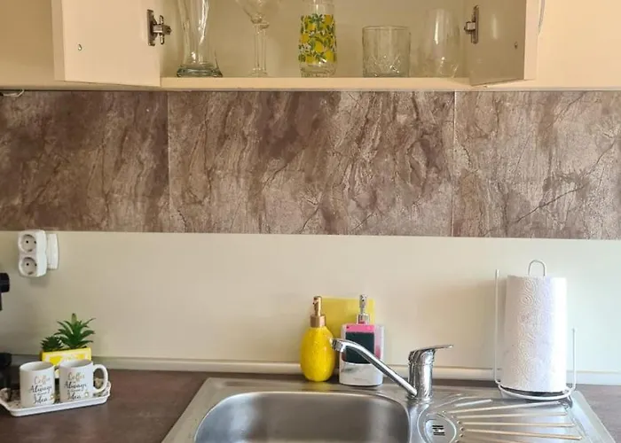 Green Room Апартамент